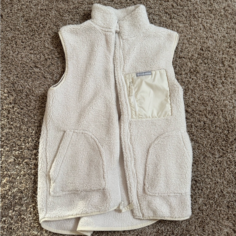 Columbia Cream Sherpa Fleece Vest